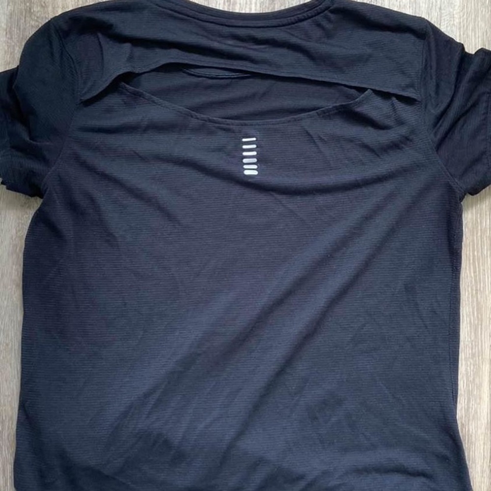 Under Armour active top